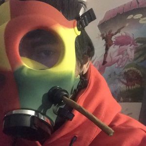 Meet your Posher, Darien